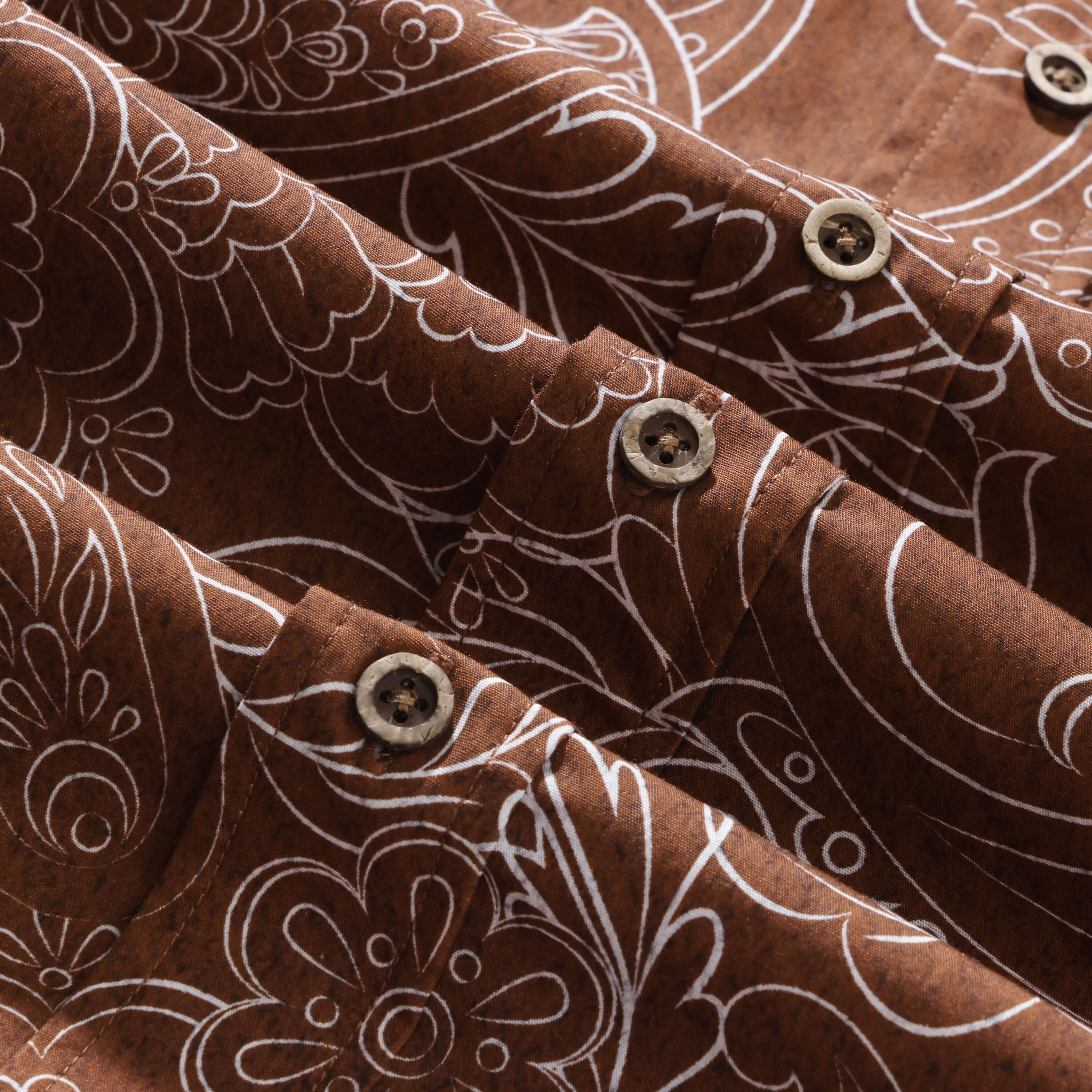 Cocoa Paisley Vintage Short-Sleeve