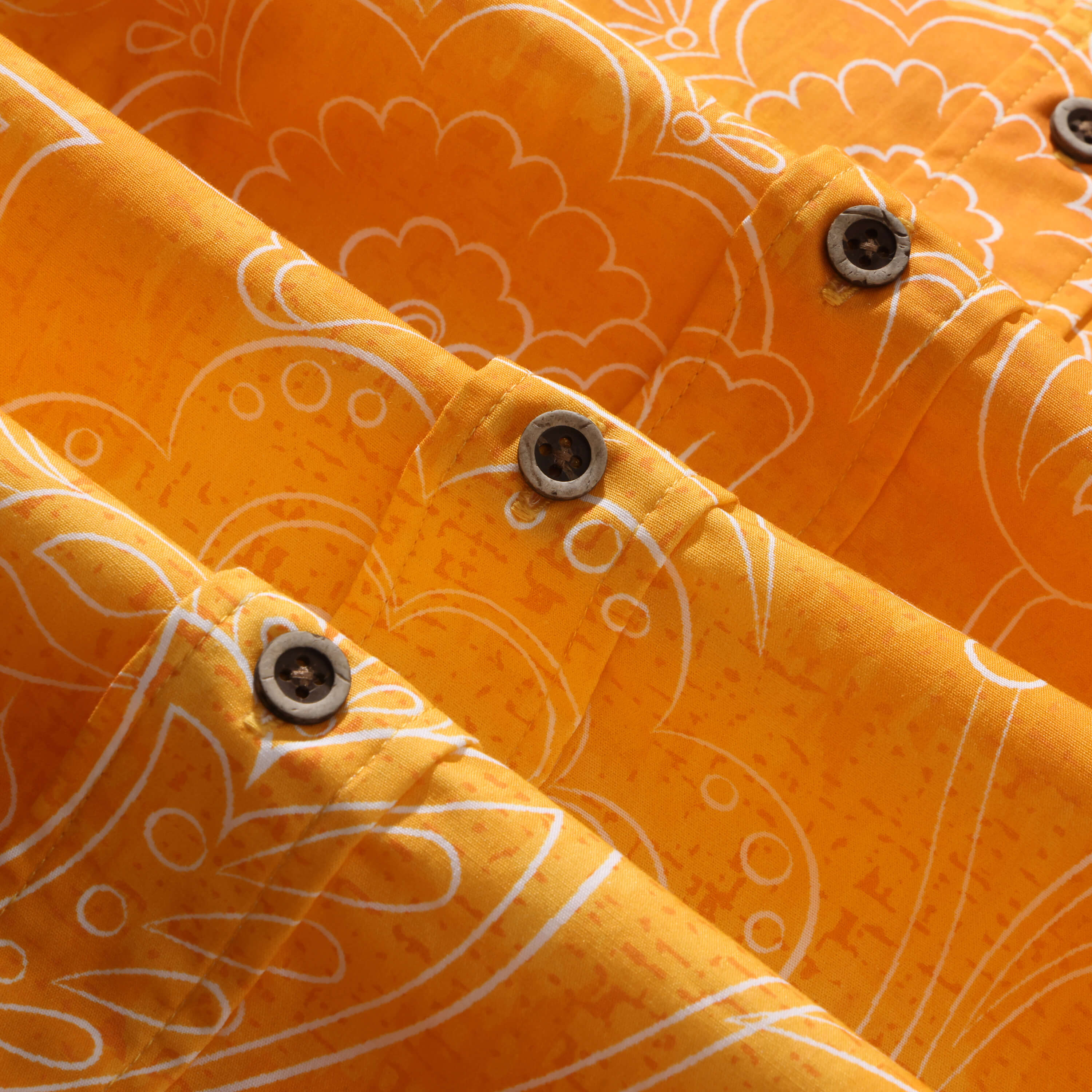 Cocoa Paisley Vintage Short-Sleeve